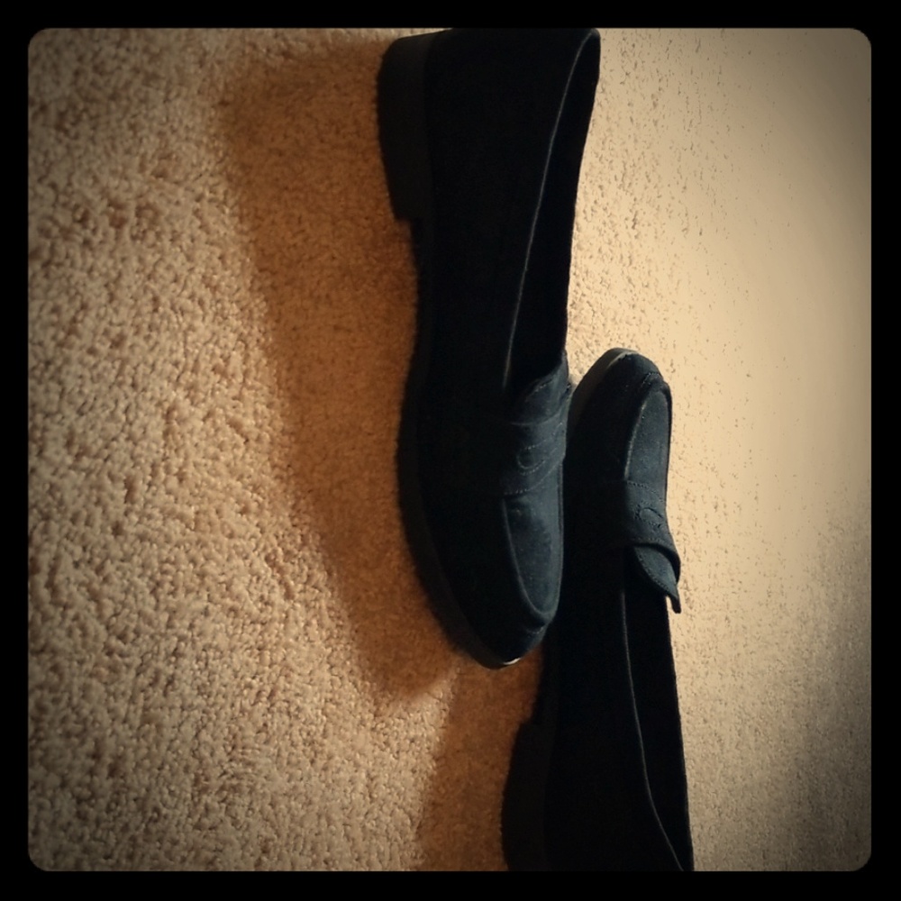 American Eagle Black Loafers